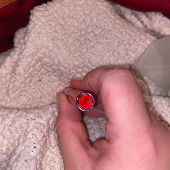 kylie keep the receipt mini lippie - Picture 4 of 7